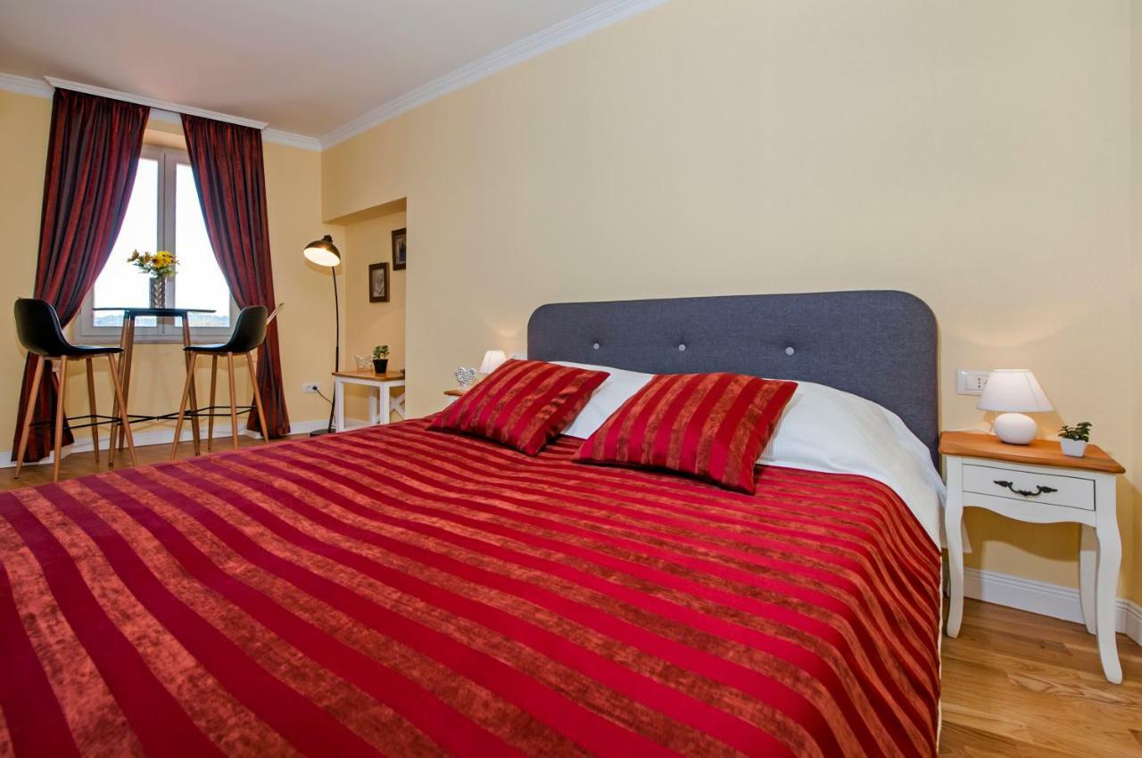 Adriatic Royal Sea View Apartment Rovinj Exterior photo